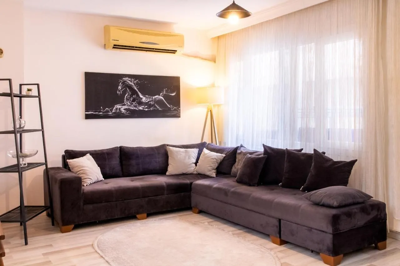 Chic And Convenient Flat In Izmir Apartment Turkey